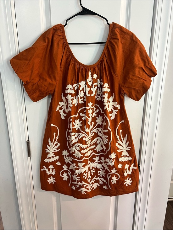 Free People Dresses & Skirts - Free People Rust Orange Tunic with White Floral Embroidery